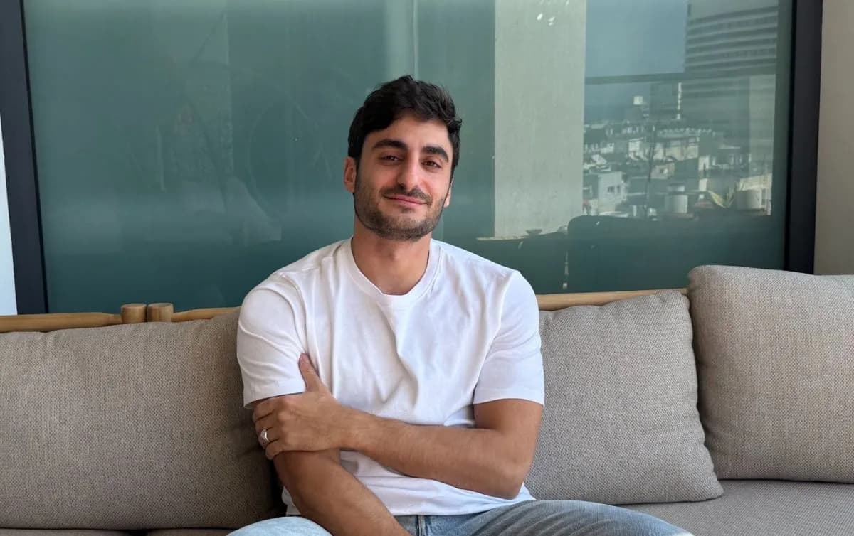 پلتفرم برنامهنویسی Vibe Base44 مدل اختصاصی خود را راهاندازی کرد