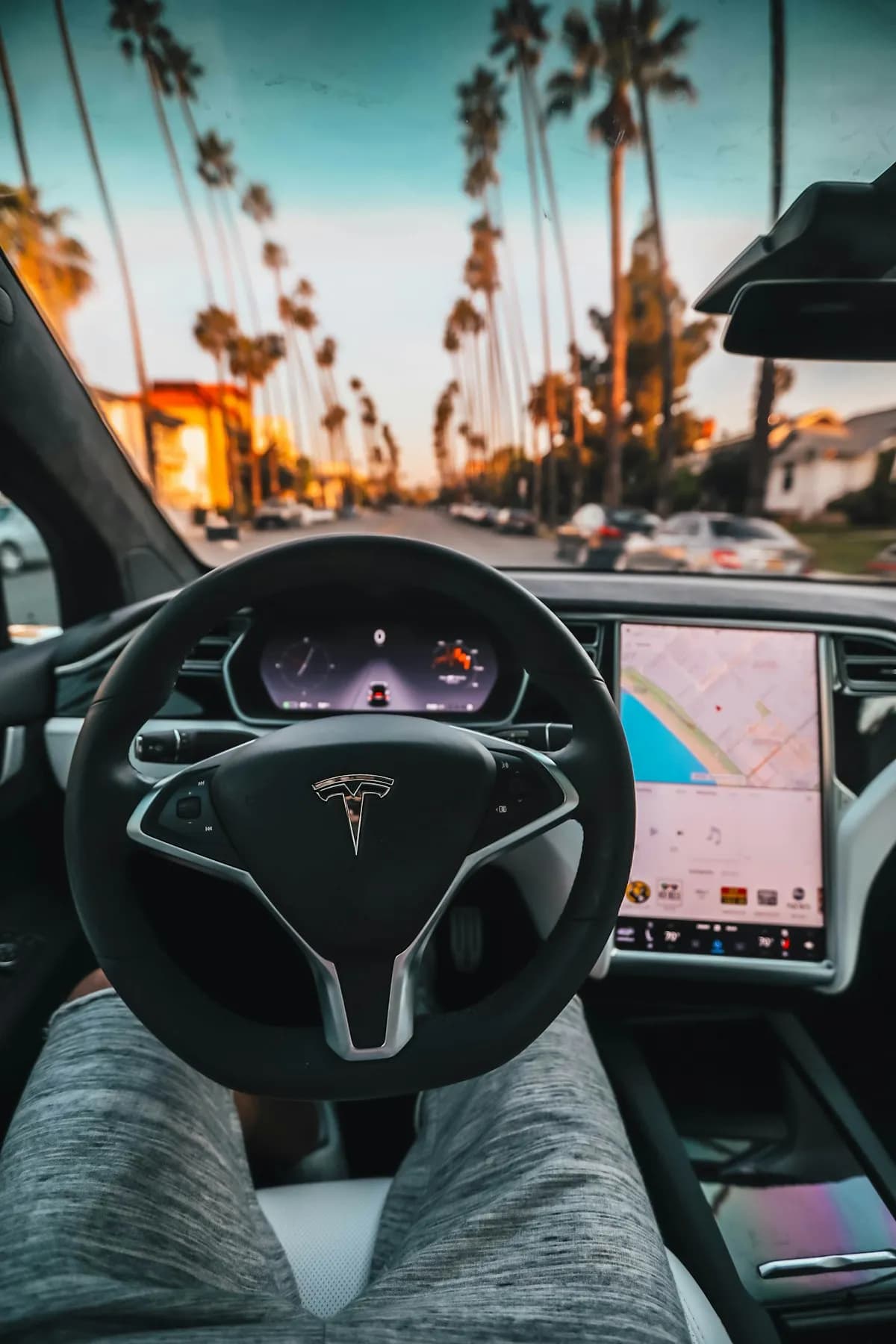 یک میلیون سفر هفتگی Waymo: حساب واقعی