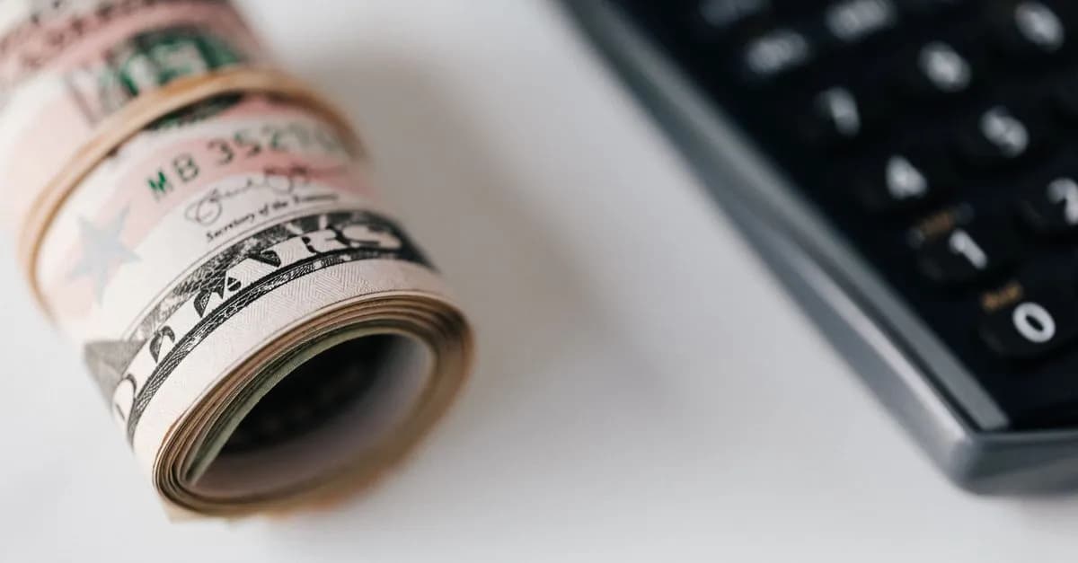 بنیانگذار تنها در برابر تیم کامل: راز رقابت موفقیتآمیز