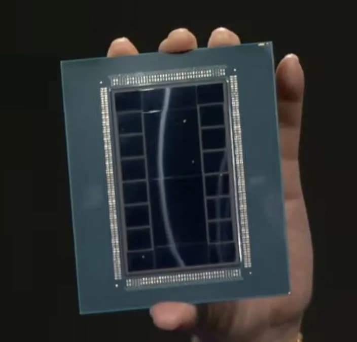 برگ برگ چای LLVM AMD GFX1250: تعبیر نشانههای پردازنده گرافیکی آینده AMD