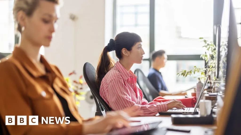 پشتپردهی عقبنشینی متا از ثبت کلیکهای کارکنان برای آموزش عاملها