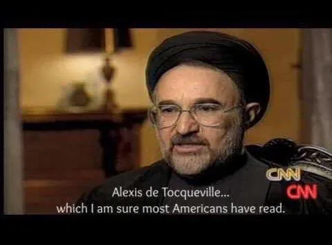دو کارت گرافیک در حال پردازش موازی هوش مصنوعی در یک رایانه خانگی