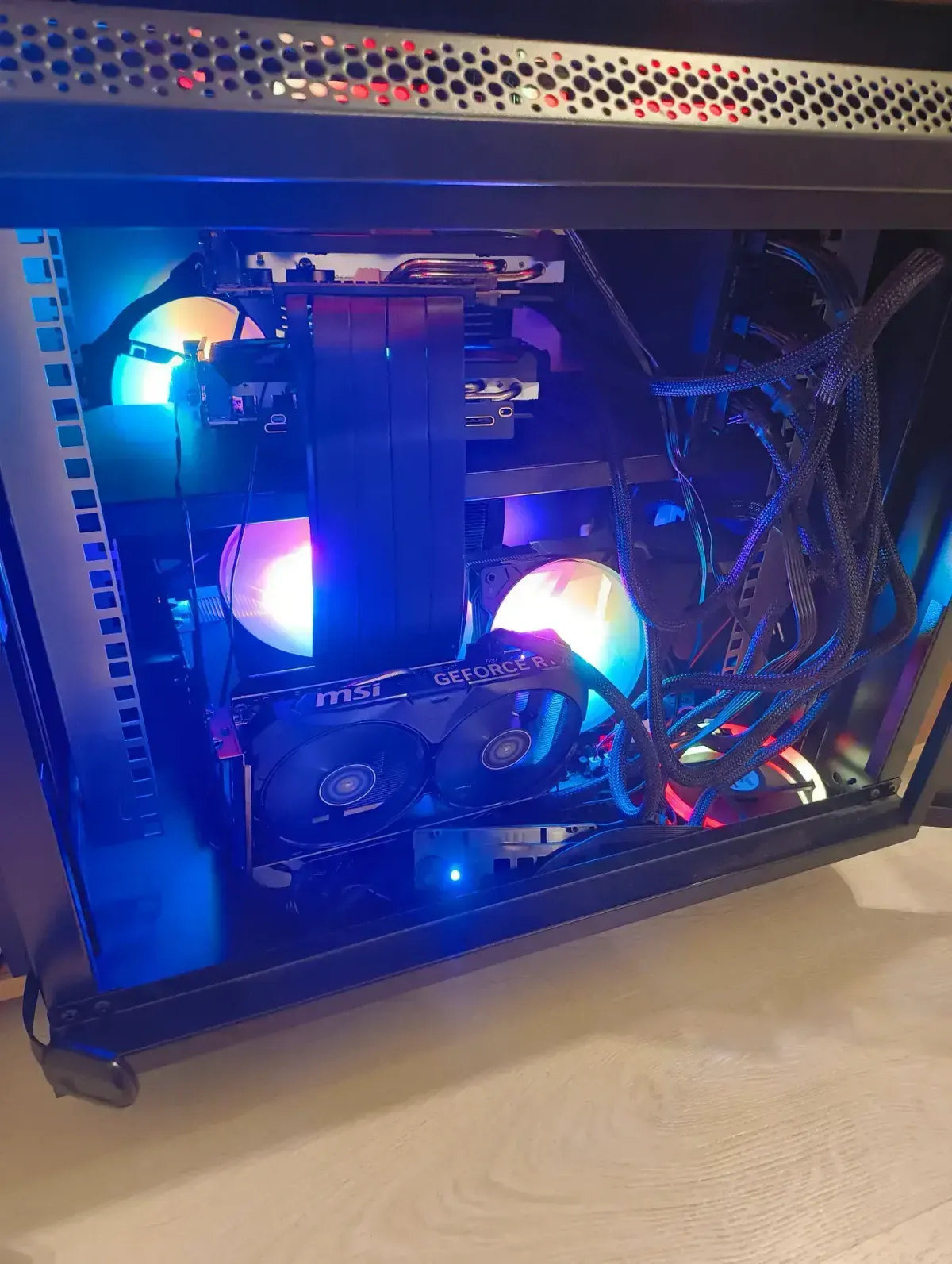 پردازش ۱۹۰ هزار قسمت پادکست روی سرور GPU در آپارتمانم