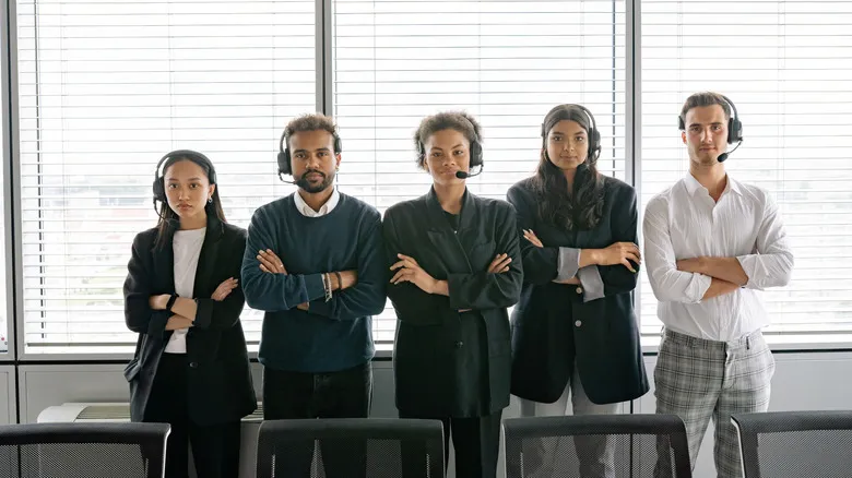 آیا مایکروسافت تیمز واقعاً مکان کارمندان را ردیابی می‌کند؟