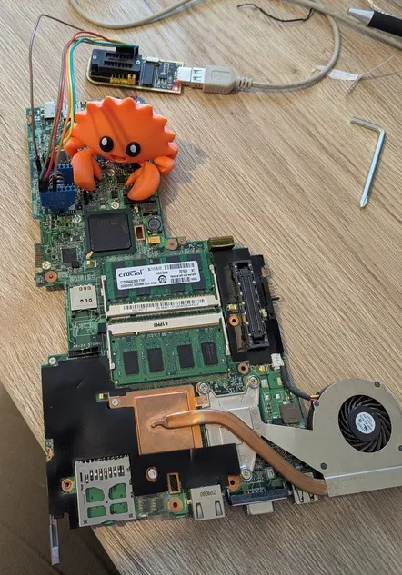 لپ‌تاپ Lenovo ThinkPad X61 با فریم‌وار آزاد coreboot