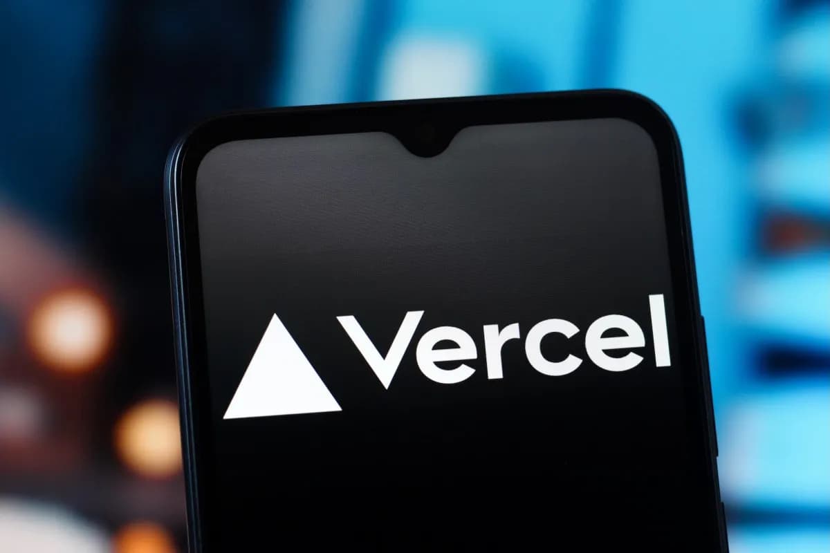 لوگوی Vercel در کنار نماد هوش مصنوعی و نمودار رشد سریع adoption مدل Jev